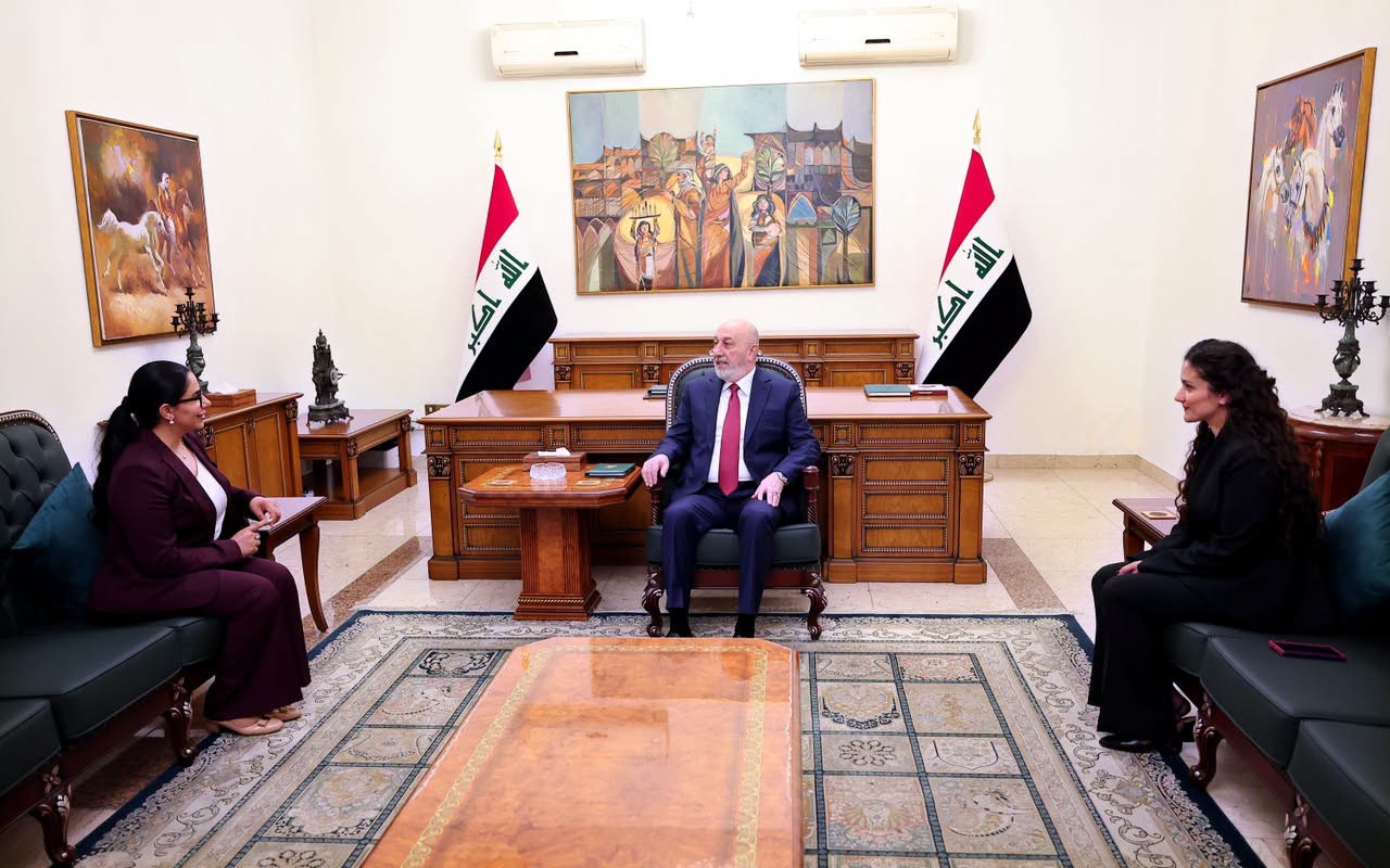 رئيس الجمهورية يشيد بدور الاتحادات النسوية في الدفاع عن حقوق المرأة